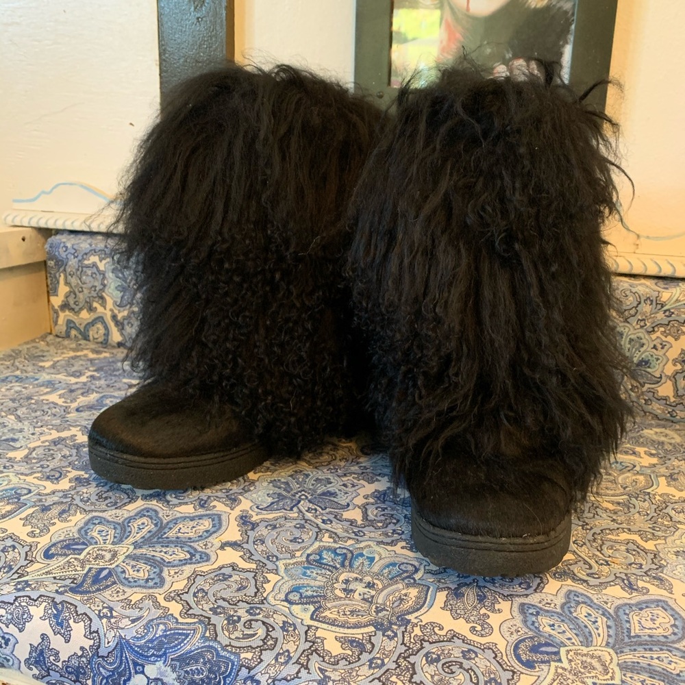 Bear Paw Black Furry Boots
